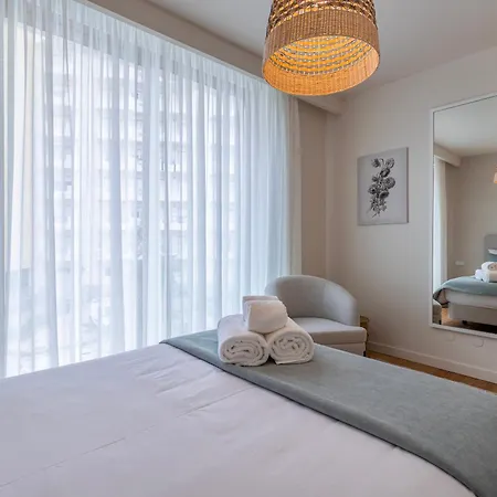 Bayline - Beachfront Pool And Sargo By Bedzy * Armação de Pêra