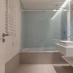 Bayline - Beachfront Pool And Sargo By Bedzy Apartmán *