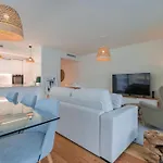 Bayline - Beachfront Pool And Sargo By Bedzy Apartmán *
