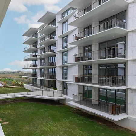 Bayline - Beachfront Pool And Sargo By Bedzy Apartmán