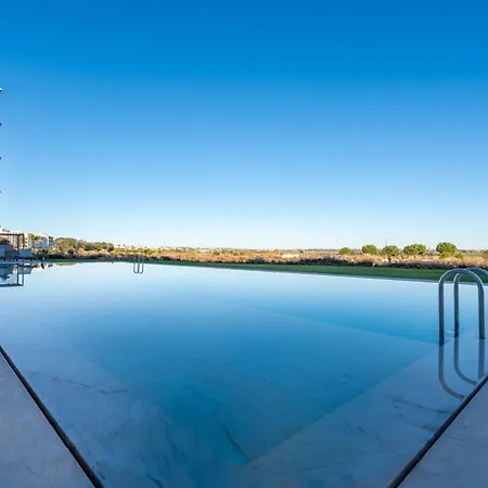 Bayline - Beachfront Pool And Sargo By Bedzy *