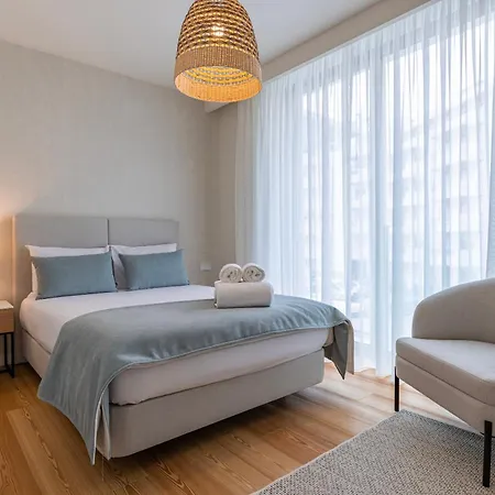 Bayline - Beachfront Pool And Sargo By Bedzy Armação de Pêra